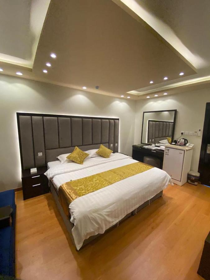 فندق ادوماتو Adomato Hotel Dawmat al-Jandal Eksteriør bilde