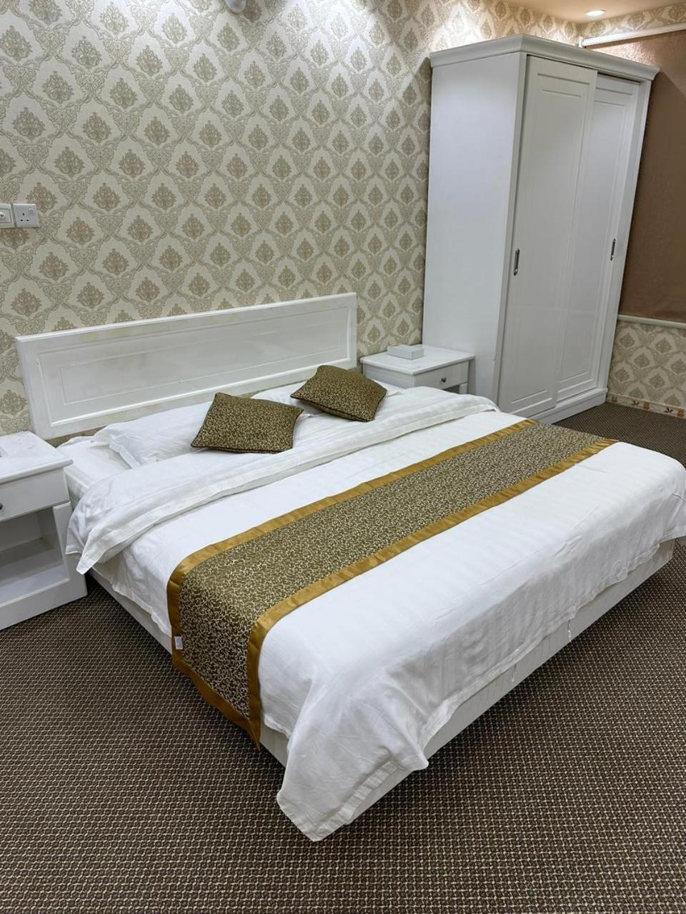فندق ادوماتو Adomato Hotel Dawmat al-Jandal Eksteriør bilde